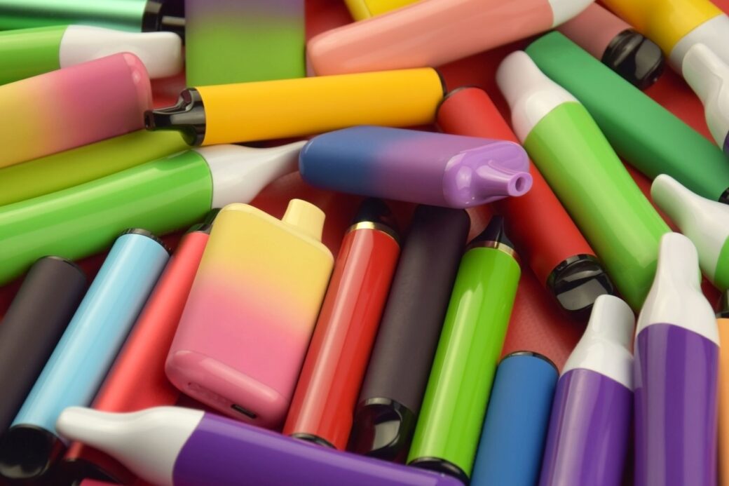 Disposable single-use vapes.