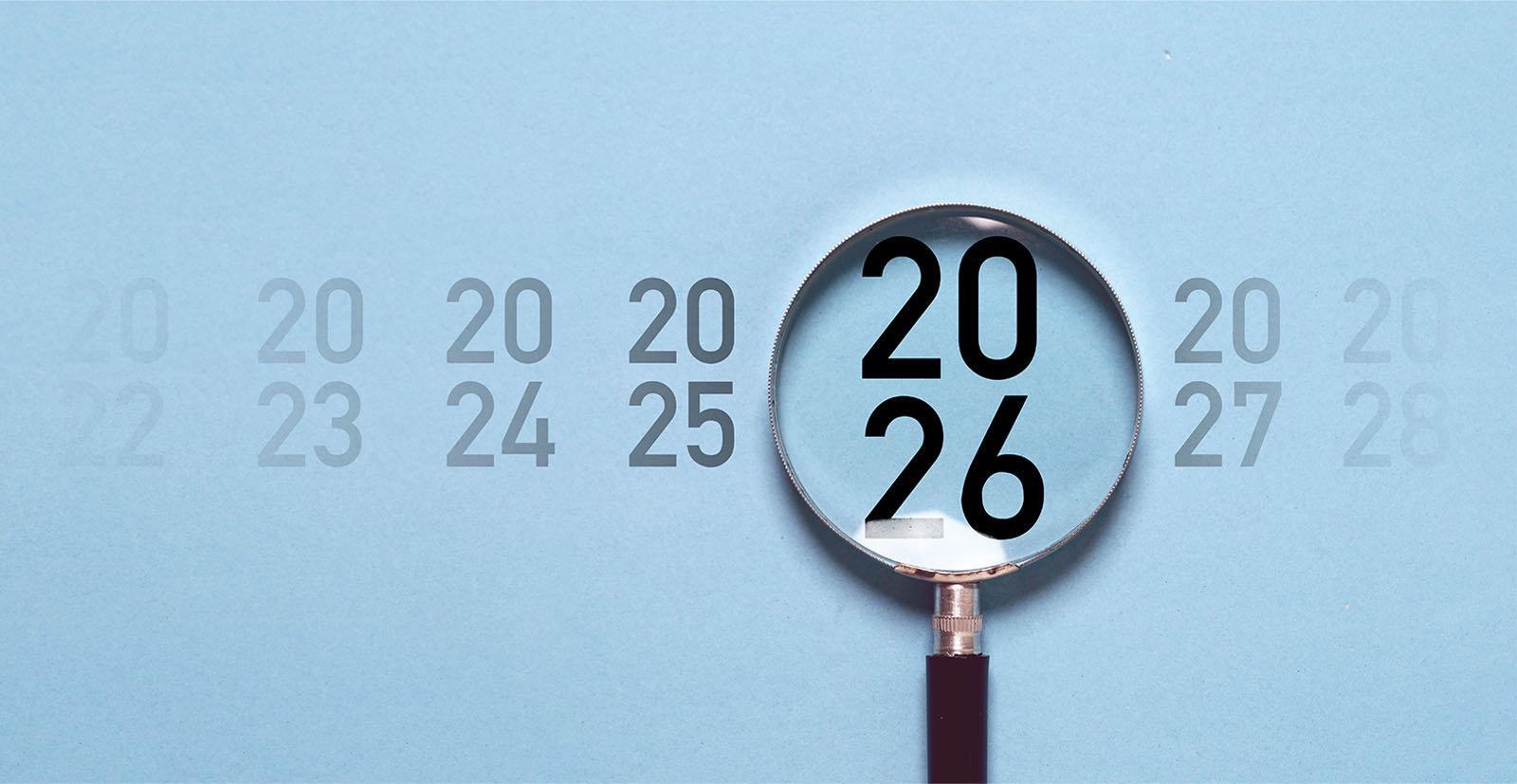 Future packaging trends represented with a magnifying glass hovering over the year.